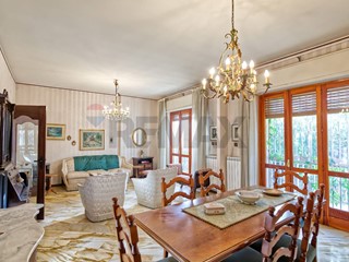 Appartamento in Vendita a Sant'Agata li Battiati, 225'000&euro;, 176 m²