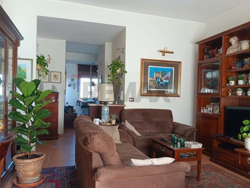 Appartamento in Vendita a Enna, 120'000&euro;, 92 m²