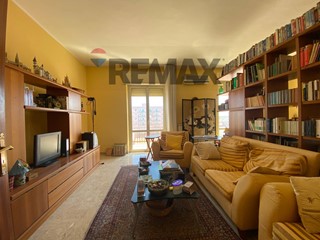 Appartamento in Vendita a Siracusa, 108'000&euro;, 153 m²