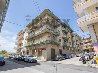 Appartamento in Vendita a Siracusa, 92'000&euro;, 91 m²