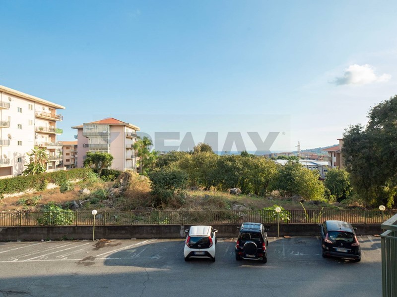 Appartamento in Vendita a Acireale, 99'900&euro;, 97 m²