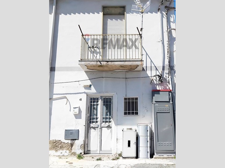 Bilocale in Vendita a Messina, 29'000&euro;, 50 m²