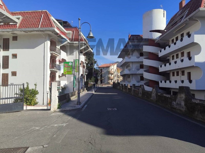 Trilocale in Affitto a Giardini Naxos, 6'000&euro;, 66 m²