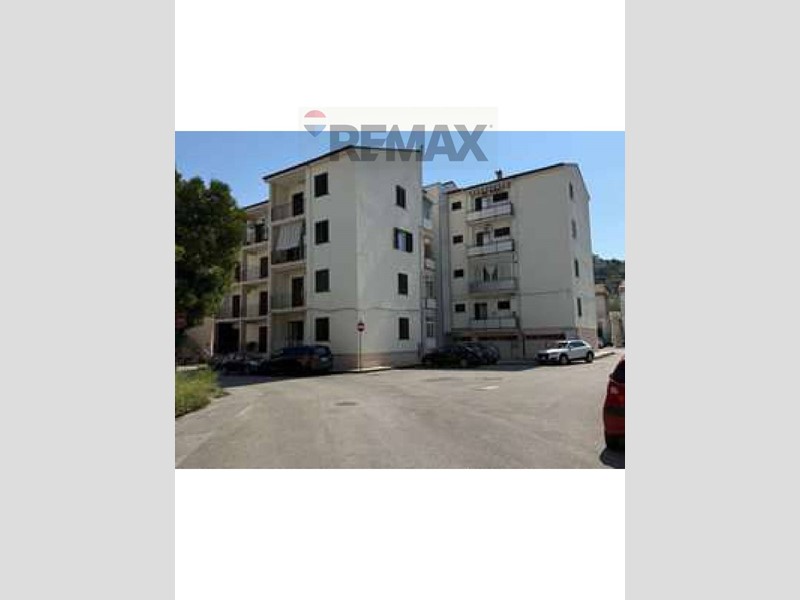 Quadrilocale in Vendita a Sant'Agata di Militello, 60'000&euro;, 90 m²