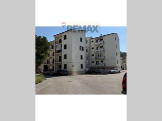 Quadrilocale in Vendita a Sant'Agata di Militello, 60'000&euro;, 90 m²