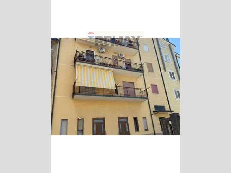 Quadrilocale in Vendita a Sant'Agata di Militello, 100'000&euro;, 166 m²