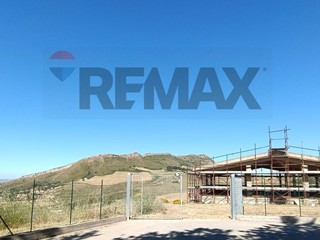 Monolocale in Vendita a Enna, 350'000&euro;, 800 m²