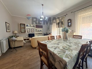 Appartamento in Vendita a Giardini Naxos, 136'000&euro;, 111 m²
