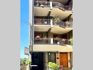 Appartamento in Vendita a Mineo, 125'000&euro;, 203 m²