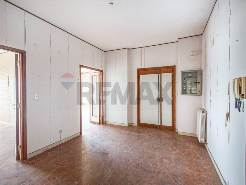 Appartamento in Vendita a Caltagirone, 125'000&euro;, 185 m²
