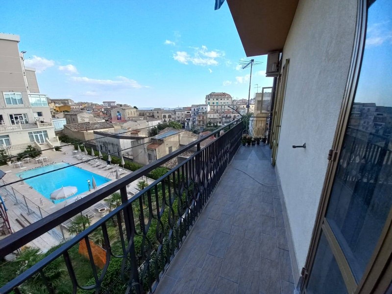 Appartamento in Vendita a Enna, 185'000&euro;, 192 m²