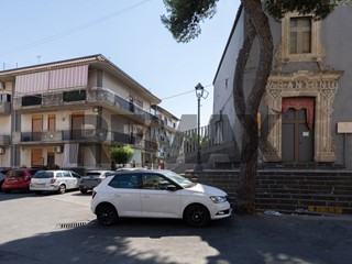 Appartamento in Vendita a Aci Catena, 96'000&euro;, 99 m²