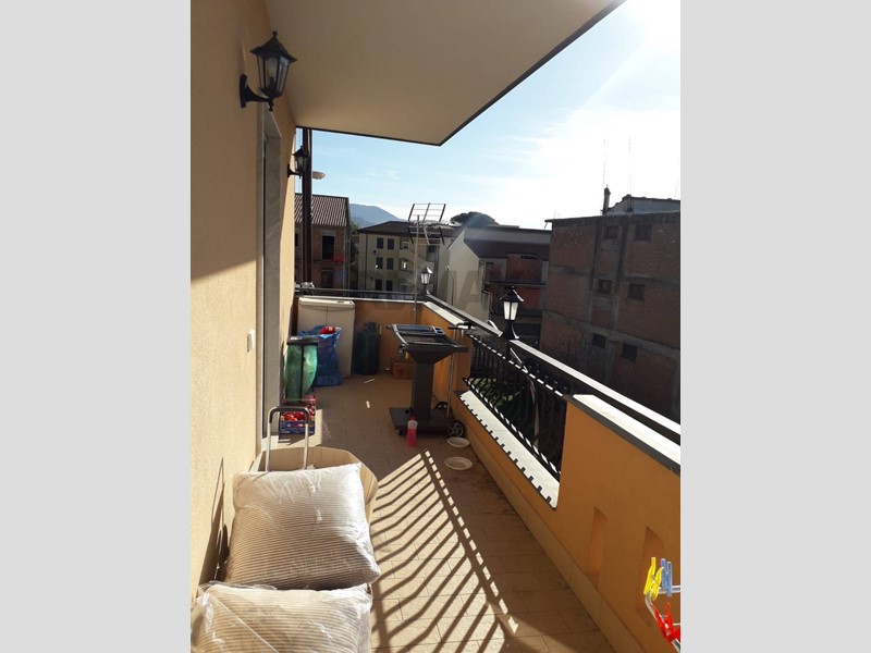 Appartamento in Vendita a Moio Alcantara, 70'000&euro;, 123 m²