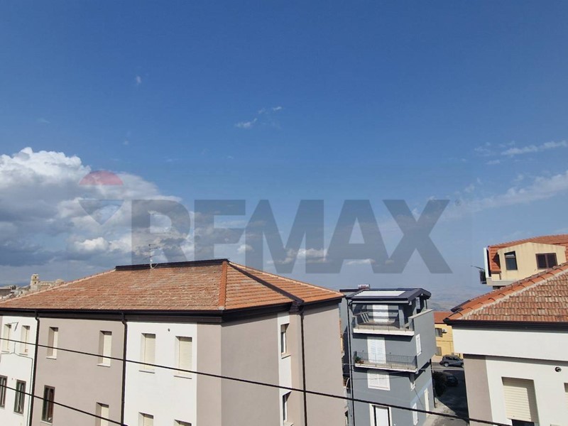 Trilocale in Vendita a Enna, 86'000&euro;, 92 m²