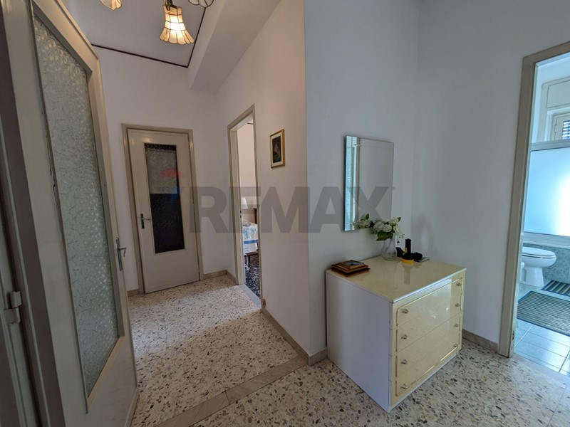 Quadrilocale in Vendita a Siracusa, 117'000&euro;, 107 m²