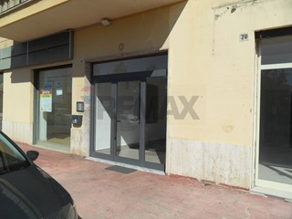 Appartamento in Vendita a Caltanissetta, 55'000&euro;, 107 m²
