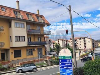 Attico in Vendita a Troina, 48'000&euro;, 80 m²
