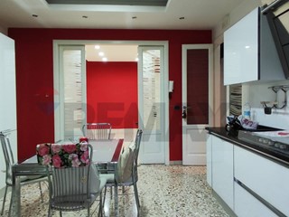 Appartamento in Vendita a Caltagirone, 68'000&euro;, 106 m²