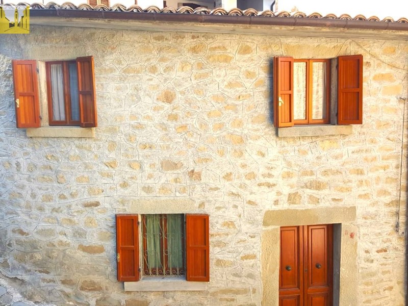 Bilocale in Vendita a Fano Adriano, 42'000&euro;, 71 m²