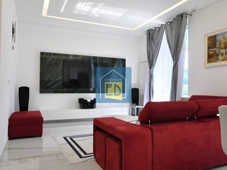 Appartamento in Vendita a Savona, 250'000&euro;, 91 m²