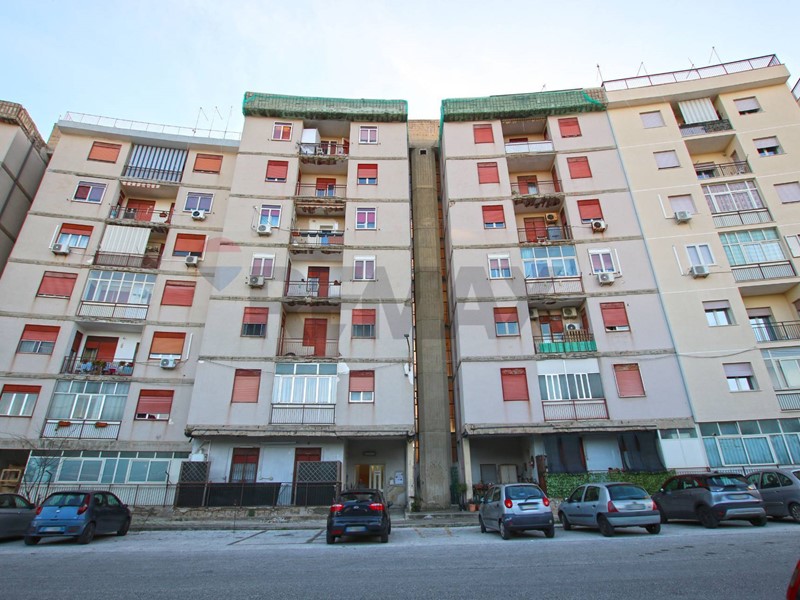 Appartamento in Vendita a Siracusa, 52'000&euro;, 117 m²