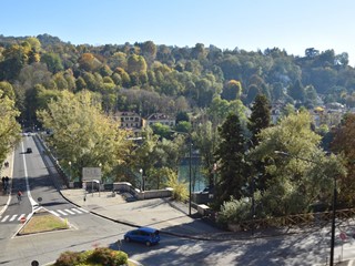 Appartamento in Vendita a Torino, 550'000&euro;, 195 m²