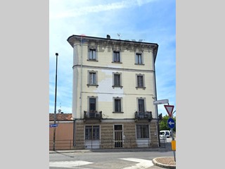Trilocale in Vendita a Pavia, 210'000&euro;, 96 m²