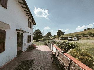 Appartamento in Vendita a Pianoro, 325'000&euro;, 210 m², con Box