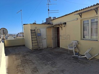 Quadrilocale in Vendita a Siracusa, 95'000&euro;, 86 m², arredato
