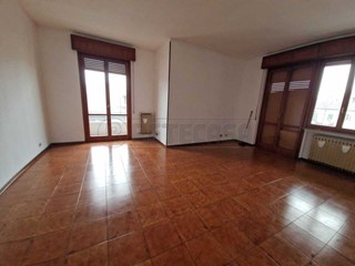 Quadrilocale in Vendita a Cremona, 239'900&euro;, 143 m², con Box