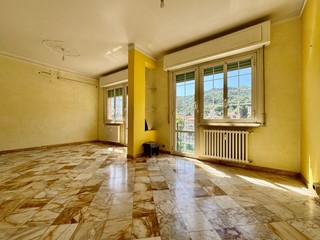 Appartamento in Vendita a Genova, zona Struppa, 118'000&euro;, 110 m²