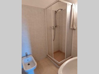 Appartamento in Vendita a Imperia, 73'000&euro;, 86 m²