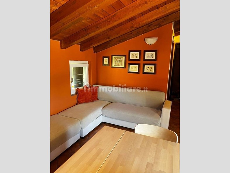 Bilocale in Affitto a Leggiuno, zona Arolo, 550&euro;, 45 m², arredato