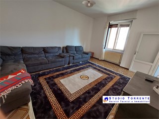 Bilocale in Vendita a Garbagnate Milanese, 130'000&euro;, 75 m²