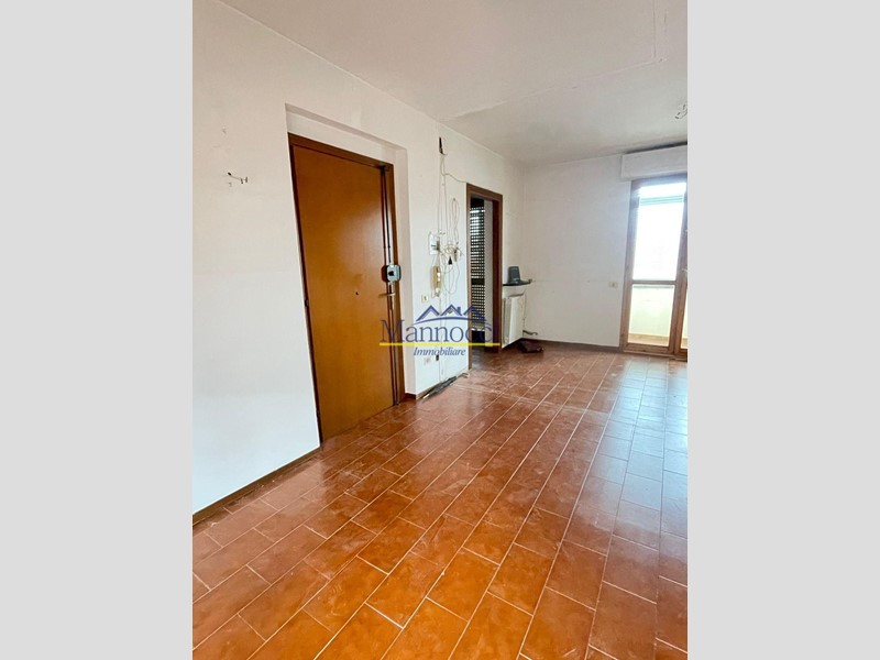Quadrilocale in Vendita a Cascina, 155'000&euro;, 75 m², con Box