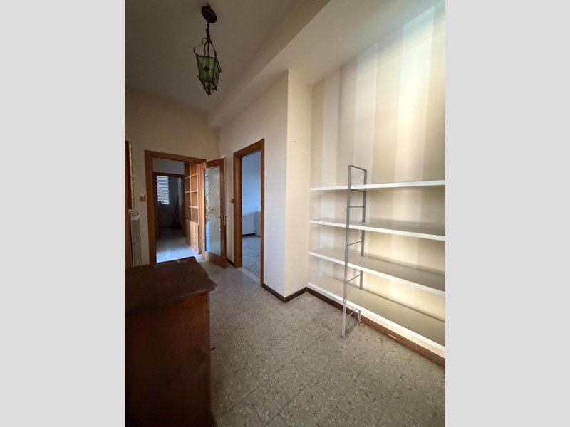 Quadrilocale in Affitto a Prato, zona Mezzana, 900&euro;, 90 m², arredato