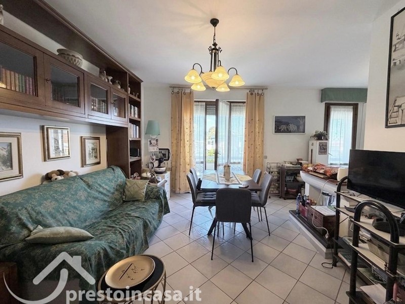 Appartamento in Vendita a Viareggio, 290'000&euro;, 92 m²