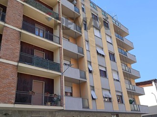 Bilocale in Vendita a Alessandria, 98'000&euro;, 69 m²