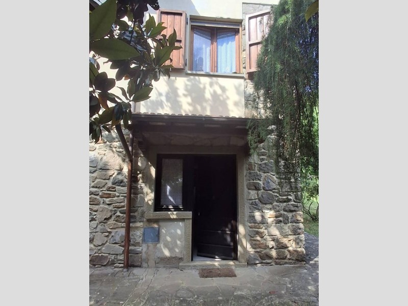 Appartamento in Vendita a Chiusi della Verna, 130'000&euro;, 100 m²