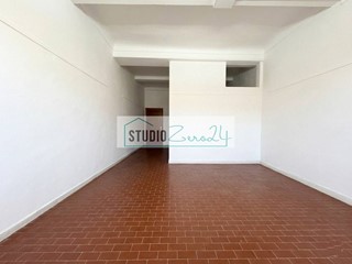 Appartamento in Vendita a Massa, 59'000&euro;, 78 m²