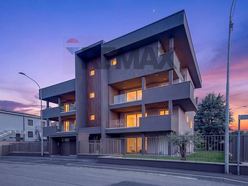 Trilocale in Vendita a Cassano d'Adda, 475'000&euro;, 163 m²