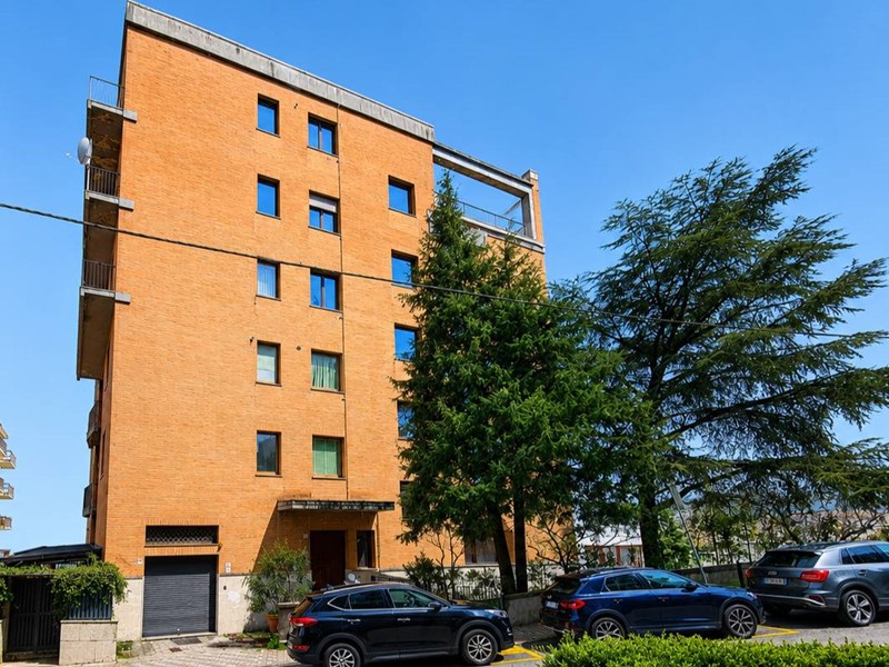 Quadrilocale in Vendita a Catanzaro, 198'000&euro;, 190 m²