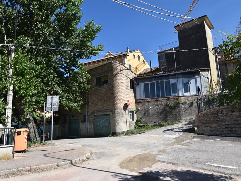 Appartamento in Vendita a Monteprandone, 54'000&euro;, 195 m²