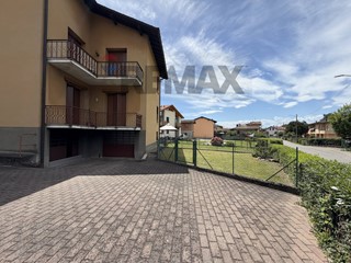 Trilocale in Vendita a Varese, 119'000&euro;, 115 m²