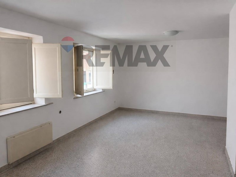 Bilocale in Vendita a Acireale, 48'000&euro;, 35 m²