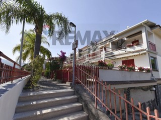 Trilocale in Vendita a Mascali, 110'000&euro;, 82 m²