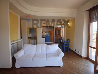 Appartamento in Affitto a Terranuova Bracciolini, 700&euro;, 104 m²