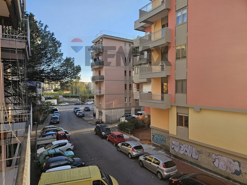 Appartamento in Affitto a Salerno, 1'000&euro;, 123 m²