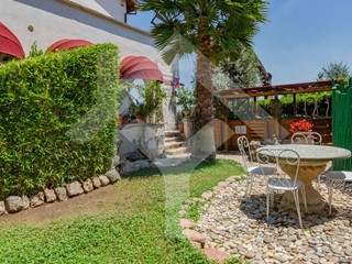 Appartamento in Vendita a Roma, 525'000&euro;, 220 m²
