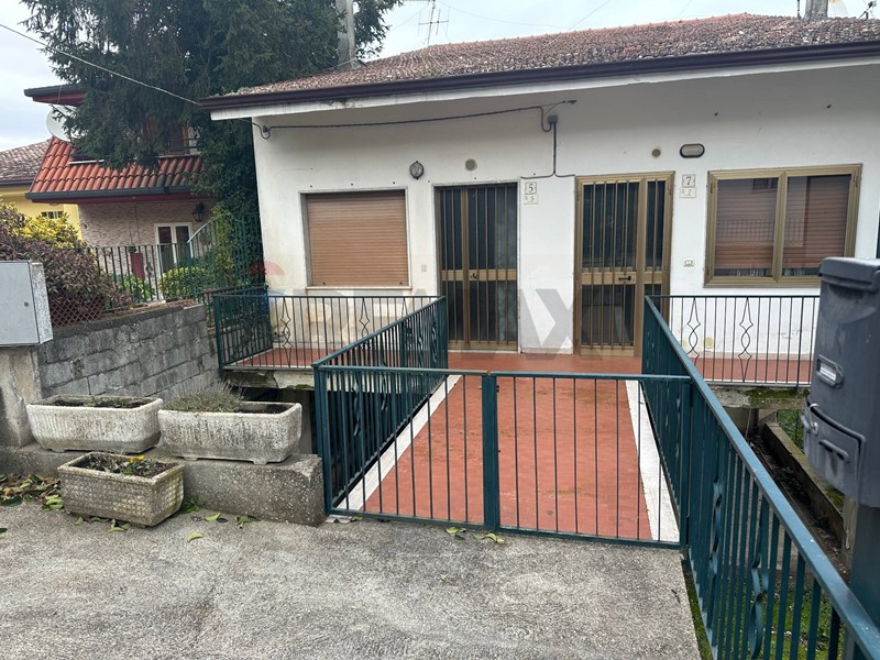 Bilocale in Vendita a San Nazzaro, 32'400&euro;, 50 m²